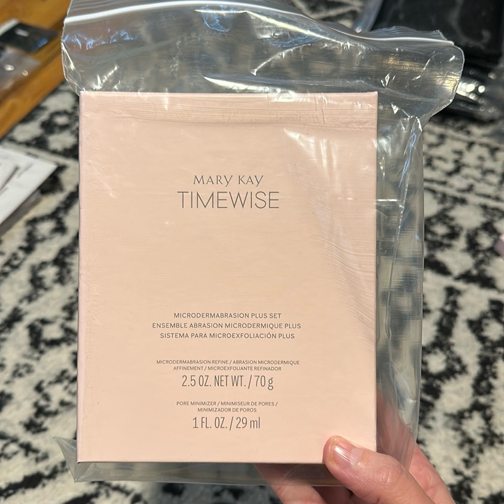 Mary Kay Microdermabrasion Plus Set